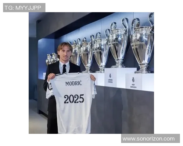 德国足球明星的璀璨星空与他们在世界足坛的辉煌成就 德国足球明星的璀璨星空与他们在世界足坛的辉煌成就