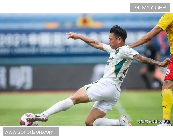 成都羽毛球队以99分稳居锦标赛积分榜首位展现强劲实力