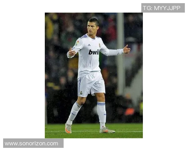 欧美足球明星时尚穿搭解析引领潮流风向标 欧美足球明星时尚穿搭解析引领潮流风向标