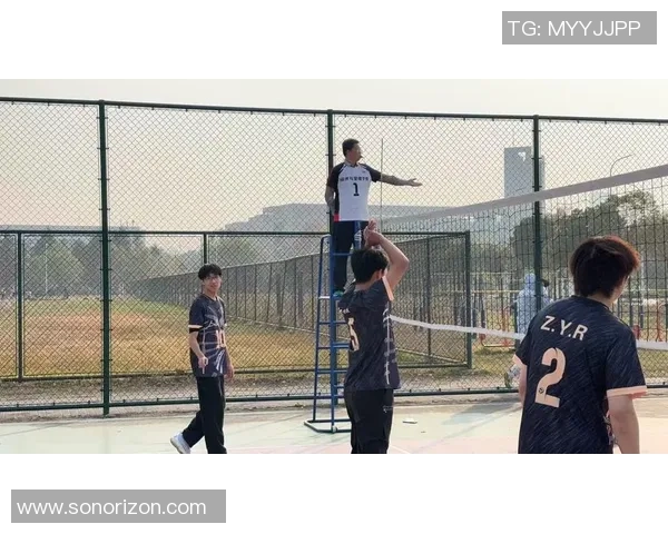 武汉排球队的整体压制揭秘：深度分析排球战术与团队协作的完美结合